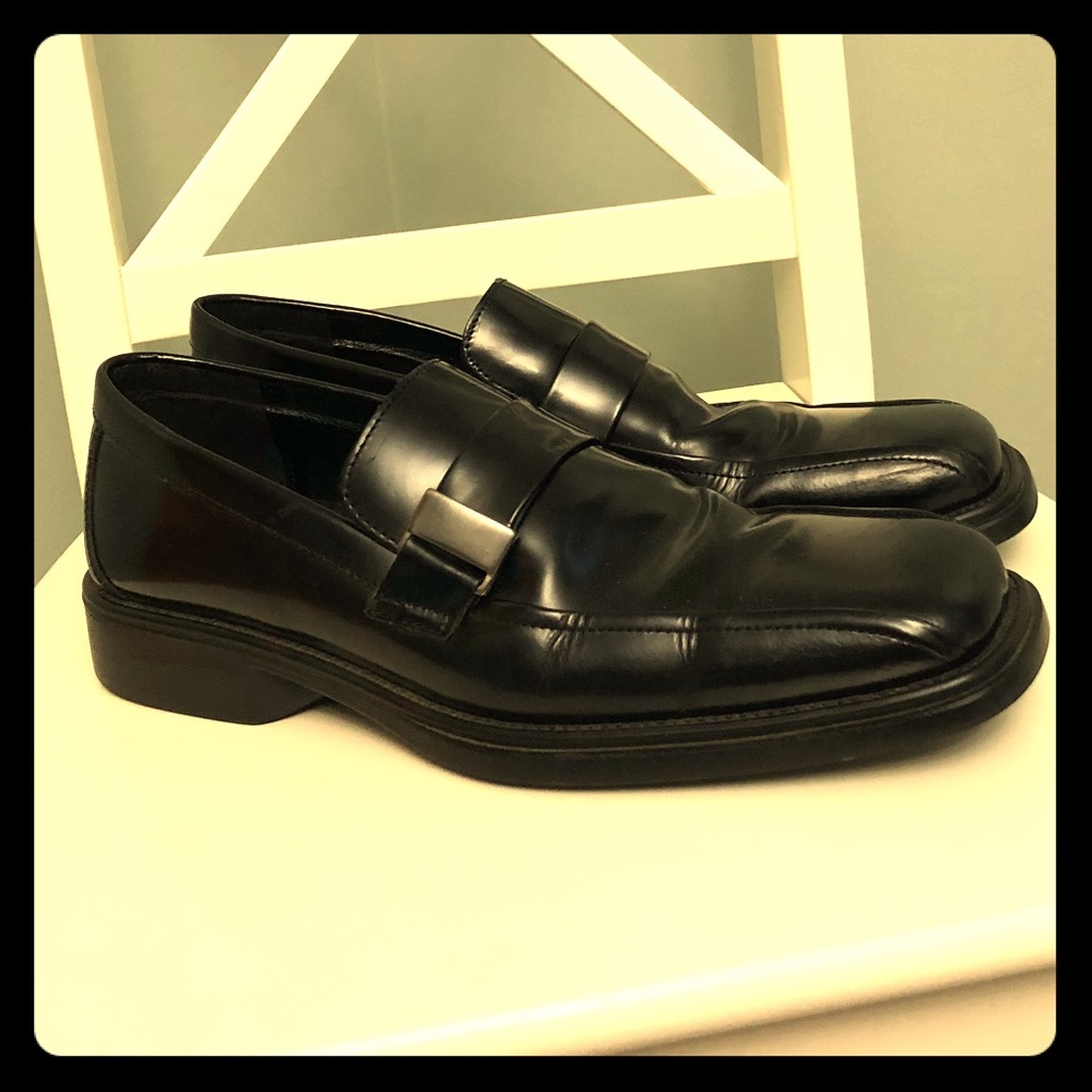 Men’s 10.5 black dress shoes